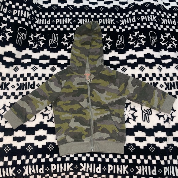 KIDS CAMO SWEATER - Picture 1 of 4